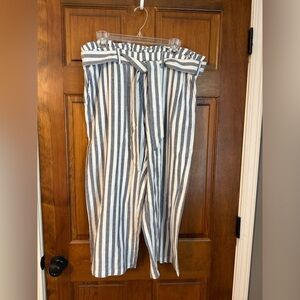 Women’s Striped Blue/Gray and White Paperbag Belted Waist Pants XL Flowy